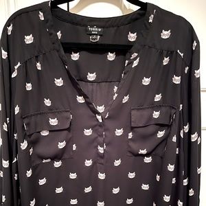 torrid Black Cat Print V-Neck Blouse